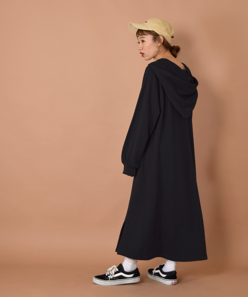 w closet（ダブルクローゼット）の「スエットフーディワンピース_（ワンピース・レディース・ブラック/グレー/オレンジ・FREE）」の17枚目の写真