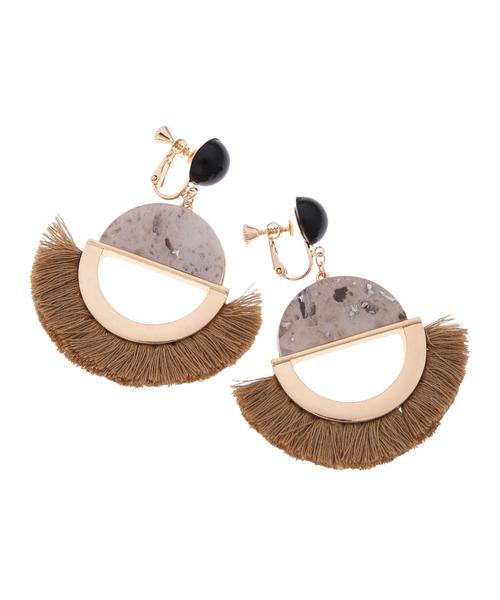 YECCA VECCA（イェッカヴェッカ）の「ラウンドフリンジイヤリング（イヤリング・レディース・ブラック/グリーン/キャメル・FREE）」の9枚目の写真