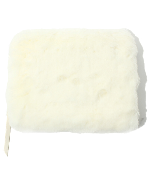 UNITED ARROWS（ユナイテッドアローズ）の「UAW FAKEFUR クラッチ◆◆◆（クラッチバッグ・レディース・ホワイト/ブラック/その他1・フリー）」の2枚目の写真