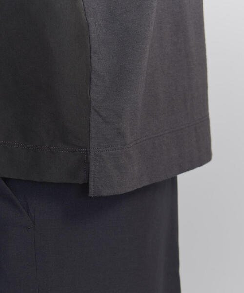 BEAUTY&YOUTH UNITED ARROWS（ビューティーアンドユースユナイテッドアローズ）の「BY コンビファブリック ワイドフォルム ヘンリーネック Tシャツ（Tシャツ/カットソー・メンズ・オリーブ/ブラック/ベージュ・LARGE/MEDIUM/X-LARGE/SMALL）」の13枚目の写真