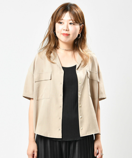 DISCOAT（ディスコート）の「リネンタッチ両ポケ開襟シャツ（シャツ/ブラウス・レディース・ベージュ/オフホワイト/カーキ・MEDIUM/LARGE）」の2枚目の写真