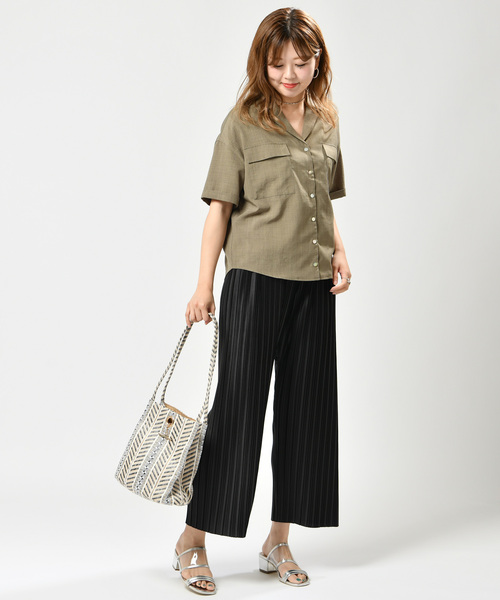 DISCOAT（ディスコート）の「リネンタッチ両ポケ開襟シャツ（シャツ/ブラウス・レディース・ベージュ/オフホワイト/カーキ・MEDIUM/LARGE）」の13枚目の写真