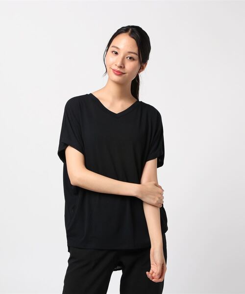 STYLEBLOCK（スタイルブロック）の「バックプリーツ切替ビッグシルエットカットソー（シャツ/ブラウス・レディース・グレー/カーキ/ブラック×ブラック/ホワイト系その他・M）」の3枚目の写真