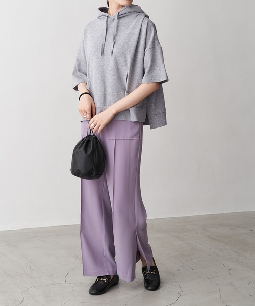 Chaco closet（チャコ クローゼット）の「5分袖 サイドスリット 裏毛ワイドパーカー（パーカー・レディース・ブラック/アイボリー/杢グレー/ベージュ/パープル・FREE）」の8枚目の写真