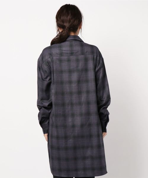 DouDou(ドゥドゥ)の「チェックビッグシャツ2(シャツ/ブラウス・レディース・パープル/ブラウン・FREE)」の4枚目の写真