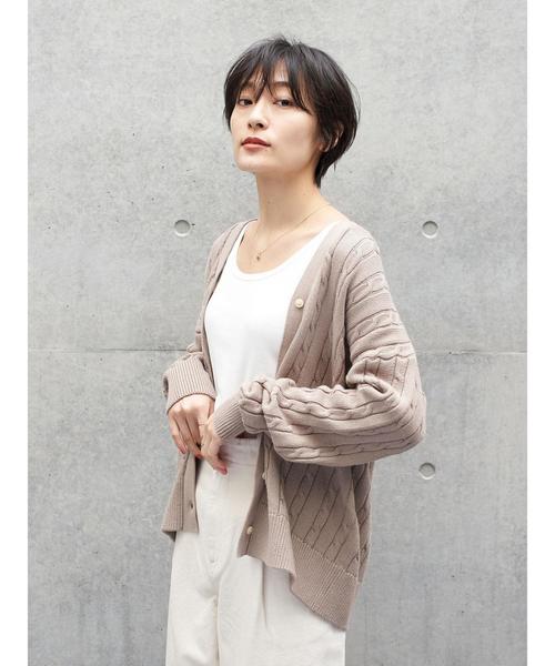 AMERICAN HOLIC(アメリカンホリック)の「ケーブルニットカーディガン*(カーディガン/ボレロ・レディース・ネイビー/アイボリー/モカ・M/L)」の8枚目の写真