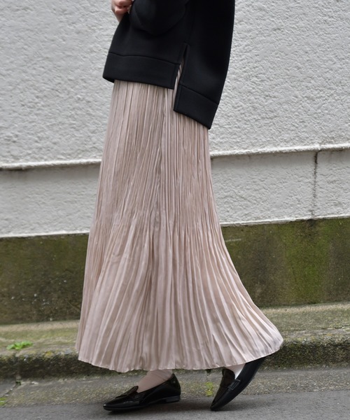 Ambre Neige(アンブルネージュ)の「ロングプリーツスカート/【WEB/EC限定商品】(スカート・レディース・ネイビー/ダークブルー/ピンクベージュ・FREE)」の12枚目の写真