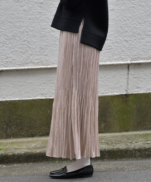 Ambre Neige(アンブルネージュ)の「ロングプリーツスカート/【WEB/EC限定商品】(スカート・レディース・ネイビー/ダークブルー/ピンクベージュ・FREE)」の13枚目の写真