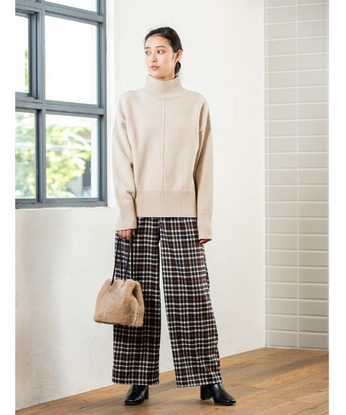 fifth（フィフス）の「ハイゲージハイネックニットトップス（ニット/セーター・レディース・ベージュ/イエロー/ミント・MEDIUM）」の16枚目の写真