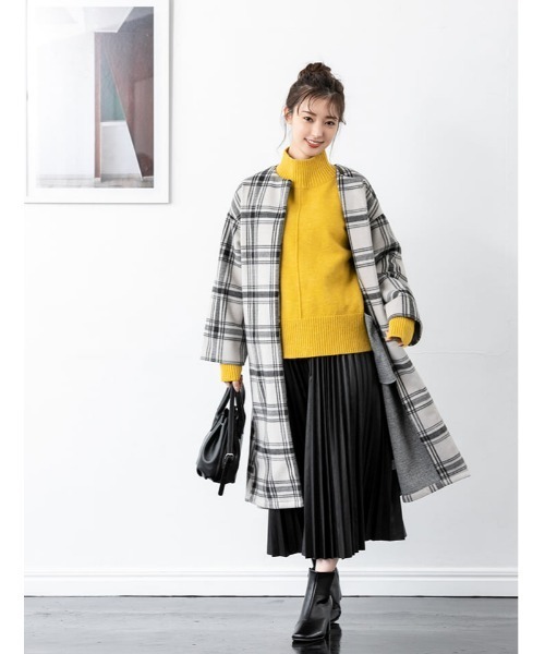 fifth（フィフス）の「ハイゲージハイネックニットトップス（ニット/セーター・レディース・ベージュ/イエロー/ミント・MEDIUM）」の4枚目の写真