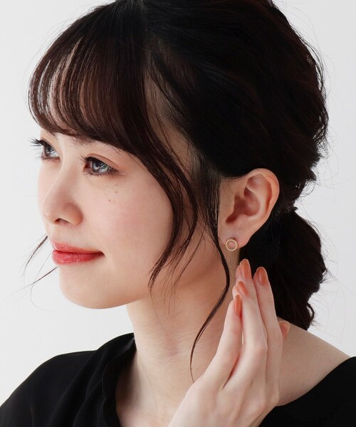 COCOSHNIK(ココシュニック)の「K18丸玉サークル スタッドピアス(ピアス(両耳用)・レディース・ホワイト系その他7・00)」の7枚目の写真