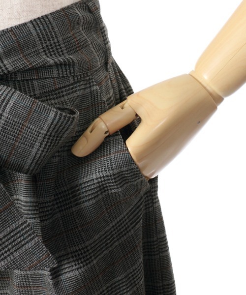 axes femme(アクシーズファム)の「裾ボタンデザインワイドパンツ(その他パンツ・レディース・チャコール/ブラウン・MEDIUM)」の13枚目の写真