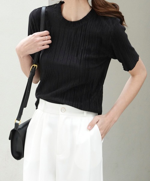 Mayree（メイリー）の「【Mayree】サテンミニプリーツトップス（Tシャツ/カットソー・レディース・ブラック/ブルー/モカ/グレイッシュベージュ/アイボリー・FREE）」の20枚目の写真