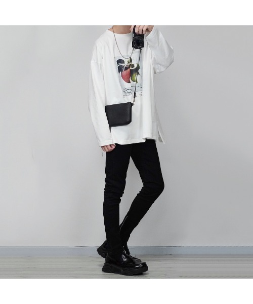 DEVICE（デバイス）の「【インフルエンサー sei ×DEVICE コラボ】Rename  フェイクレザーシンプル サコッシュバッグ（ショルダーバッグ・メンズ・ブラック・FREE）」の2枚目の写真