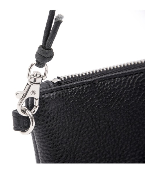 DEVICE（デバイス）の「【インフルエンサー sei ×DEVICE コラボ】Rename  フェイクレザーシンプル サコッシュバッグ（ショルダーバッグ・メンズ・ブラック・FREE）」の11枚目の写真