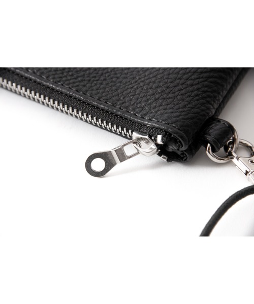 DEVICE（デバイス）の「【インフルエンサー sei ×DEVICE コラボ】Rename  フェイクレザーシンプル サコッシュバッグ（ショルダーバッグ・メンズ・ブラック・FREE）」の3枚目の写真