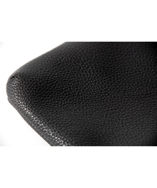 DEVICE（デバイス）の「【インフルエンサー sei ×DEVICE コラボ】Rename  フェイクレザーシンプル サコッシュバッグ（ショルダーバッグ・メンズ・ブラック・FREE）」の16枚目の写真