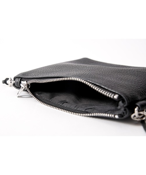 DEVICE（デバイス）の「【インフルエンサー sei ×DEVICE コラボ】Rename  フェイクレザーシンプル サコッシュバッグ（ショルダーバッグ・メンズ・ブラック・FREE）」の6枚目の写真