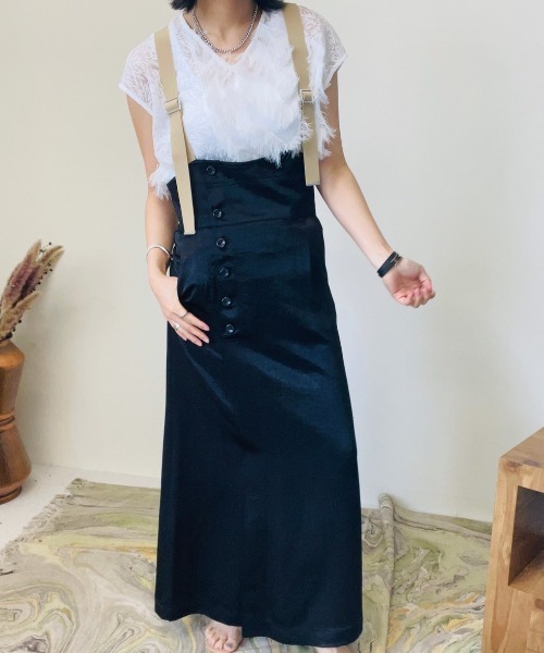 TEVALT(ヴァレット)の「チノライクサテンジャンパースカート(サロペット/オーバーオール・レディース・ライトカーキ/ブラック/ベージュ・38)」の2枚目の写真