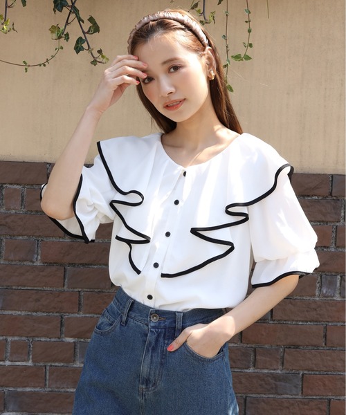 one after another NICE CLAUP（ワンアフターアナザーナイスクラップ）の「パイピングフリルブラウス（シャツ/ブラウス・レディース・ブラック/オフホワイト・FREE）」の11枚目の写真