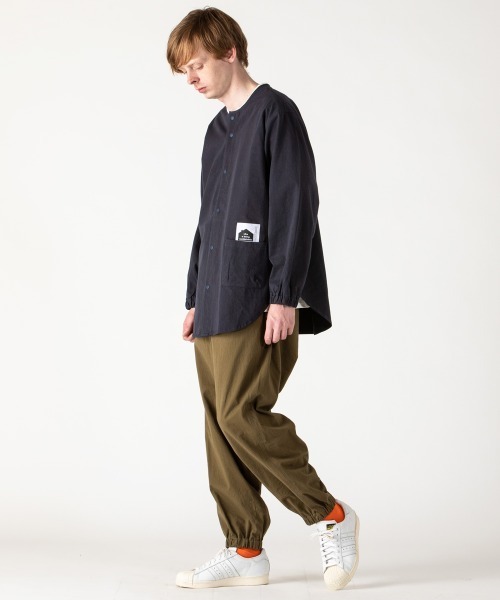 rehacer（レアセル）の「rehacer : 東炊き Sleepy Easy Shirt Made in Japan /  東炊き スリーピーイージーシャツ（シャツ/ブラウス・メンズ・カーキ/スミクロ・SMALL/MEDIUM/LARGE）」の4枚目の写真