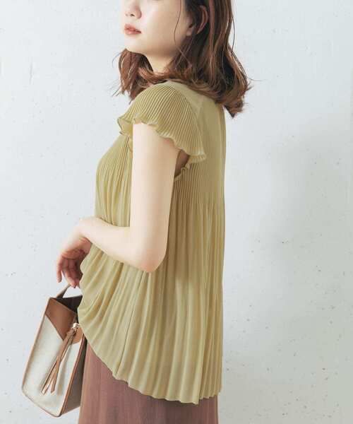 URBAN RESEARCH ROSSO（アーバンリサーチロッソ）の「『一部WEB限定カラー』ランダムプリーツフレンチスリーブブラウス（シャツ/ブラウス・レディース・ブラック/オフホワイト/グリーン系その他/イエロー系その他・FREE）」の20枚目の写真