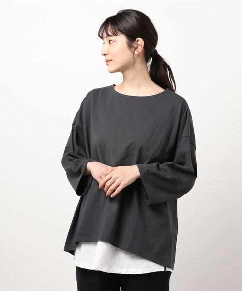 Samansa Mos2(サマンサ モスモス)の「レイヤードゆるロングTシャツセット(Tシャツ/カットソー・レディース・ブラウン/ネイビー/サックスブルー/チャコール/ピンク/ベージュ・フリ-)」の2枚目の写真