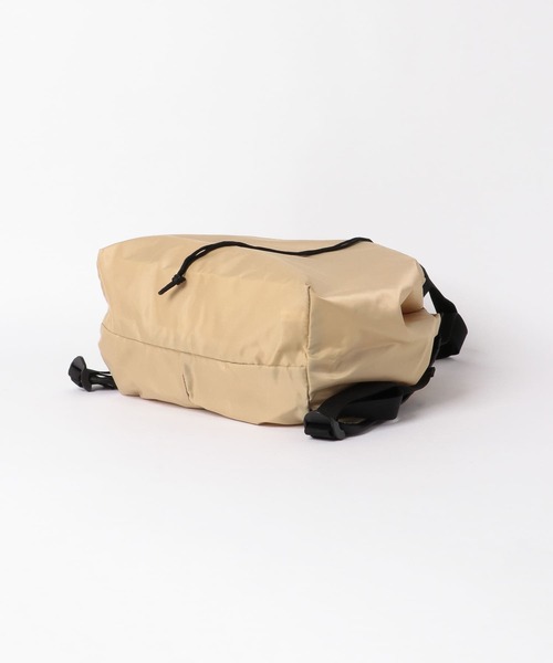 KBF（ケイビーエフ）の「KBFBOX　ナイロン巾着リュック∴（バックパック/リュック・レディース・ベージュ・ONE）」の5枚目の写真