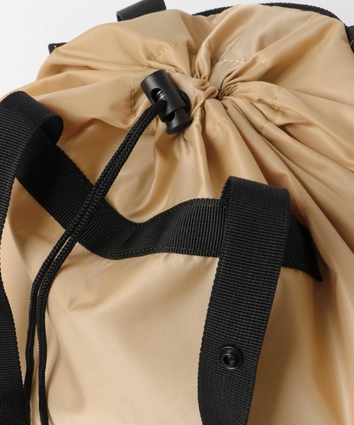 KBF（ケイビーエフ）の「KBFBOX　ナイロン巾着リュック∴（バックパック/リュック・レディース・ベージュ・ONE）」の6枚目の写真
