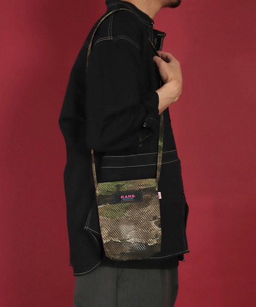 H.A.N.D.（エイチエーエヌディー）の「[H.A.N.D. / エイチエーエヌディー]　US CAMOUFLAGE POUCH（ショルダーバッグ・メンズ・ネイビー/オリーブ・FREE）」の22枚目の写真