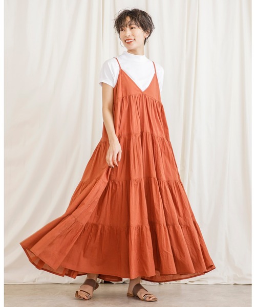 CIENA（シエナ）の「ティアードキャミワンピース（ワンピース・レディース・ブラック/ブラウン/ダークオレンジ・FREE）」の3枚目の写真