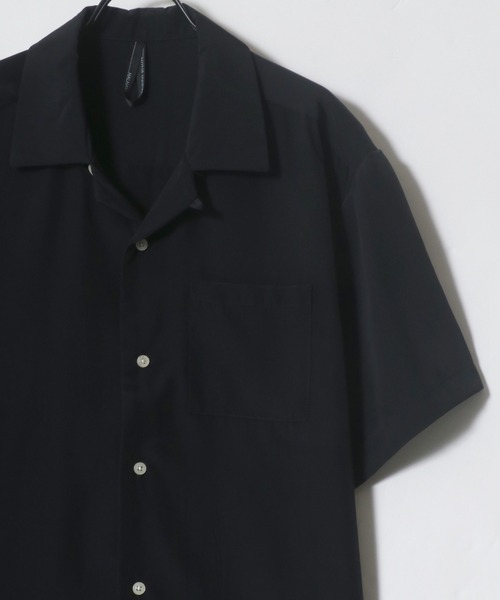 Lazar（ラザル）の「ポリトロ ドレープ リラックス 無地 半袖 オープンカラーシャツ（シャツ/ブラウス・メンズ・ホワイト/ブラック/ベージュ/サックスブルー/グリーン/モカ・LL/M/L）」の3枚目の写真