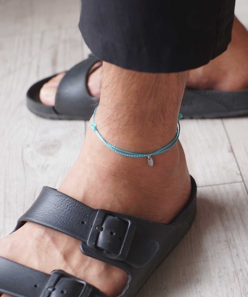 PARKS TOKYO SELECT（パークストウキョウセレクト）の「【dictionary】2WAY プレートチャーム アンクレット＆ブレスレット（アンクレット・レディース・ターコイズブルー/ダークブラウン/レッド/オフホワイト/イエロー/ブラック・FREE）」の4枚目の写真