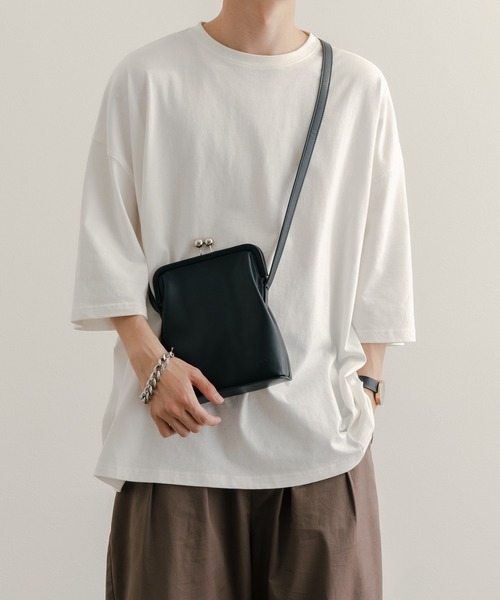 epnok(エプノック)の「がま口ショルダーBAG(ショルダーバッグ・メンズ・ダークブラウン/グレイッシュベージュ/ブラック・FREE)」の4枚目の写真