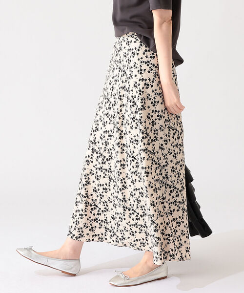 B:MING by BEAMS（ビーミングバイビームス）の「B:MING by BEAMS / フラワープリント ナロースカート（スカート・レディース・その他1/その他2/その他・MEDIUM/SMALL）」の2枚目の写真