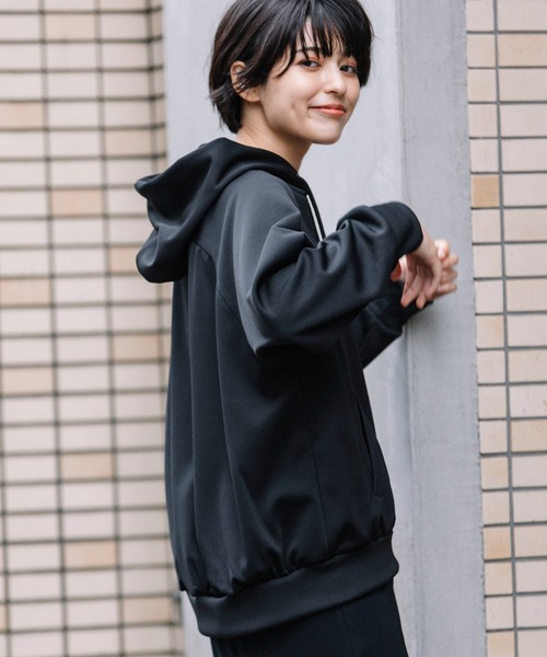 Munich（ミューニック）の「サイクルジャージープルオーバーパーカー（パーカー・レディース・ブラック/パープル/カーキ/グレイッシュベージュ・FREE）」の7枚目の写真