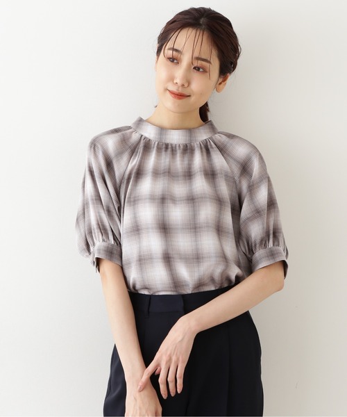 NATURAL BEAUTY BASIC（ナチュラルビューティーベーシック）の「オンブレチェックブラウス（シャツ/ブラウス・レディース・グレー系その他/ブラウン系その他・SMALL/MEDIUM）」の7枚目の写真