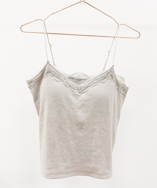 one after another NICE CLAUP(ワンアフターアナザーナイスクラップ)の「カップ付きキャミソールレースインナー(キャミソール・レディース・ブラック/グレー/オフホワイト/ピンク・FREE)」の4枚目の写真