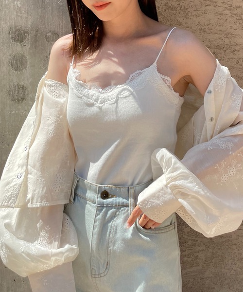 one after another NICE CLAUP(ワンアフターアナザーナイスクラップ)の「カップ付きキャミソールレースインナー(キャミソール・レディース・ブラック/グレー/オフホワイト/ピンク・FREE)」の2枚目の写真