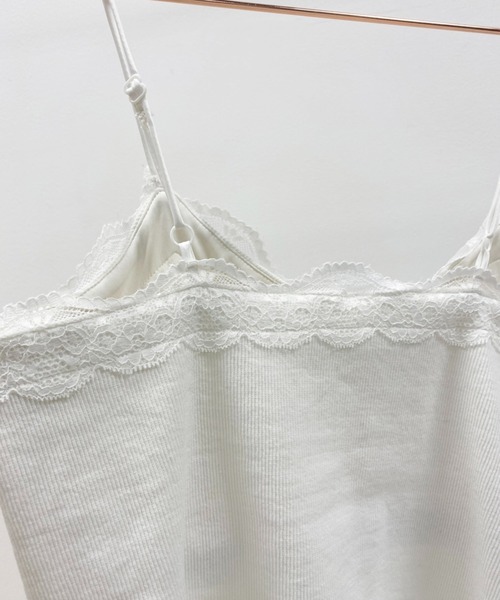 one after another NICE CLAUP(ワンアフターアナザーナイスクラップ)の「カップ付きキャミソールレースインナー(キャミソール・レディース・ブラック/グレー/オフホワイト/ピンク・FREE)」の6枚目の写真