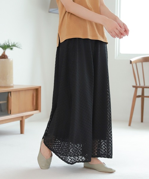 LAKOLE（ラコレ）の「バルファレースフレアロングスカート / 217616（スカート・レディース・スミクロ/アッシュグレー/モカ・SMALL/MEDIUM）」の2枚目の写真