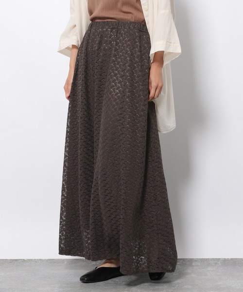 LAKOLE（ラコレ）の「バルファレースフレアロングスカート / 217616（スカート・レディース・スミクロ/アッシュグレー/モカ・SMALL/MEDIUM）」の18枚目の写真