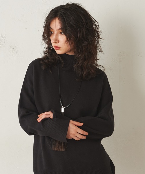 Lui's（ルイス）の「ダブルジャガード編みハイネックトップス（ニット