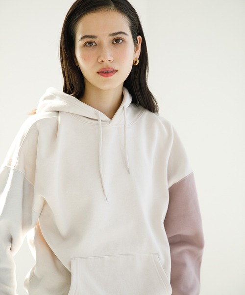 koe（コエ）の「■アンチピリング加工ＴＣ裏起毛パーカー*（パーカー・レディース・ホワイト/ライトグレー/ブラック/カーキ/ピンク/イエロー/ブルー/グリーン/マジェンタ/A/B/C/D/ライトベージュ/H/ネイビー/パープル/レッド/オレンジ/E/F/G・S/M/L/XL）」の21枚目の写真