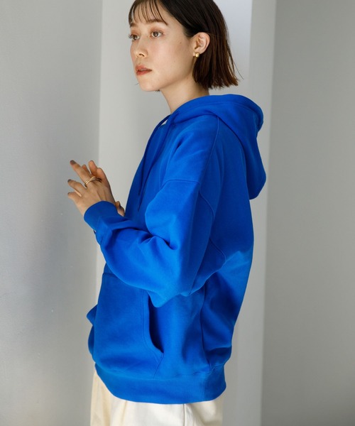 koe（コエ）の「■アンチピリング加工ＴＣ裏起毛パーカー*（パーカー・レディース・ホワイト/ライトグレー/ブラック/カーキ/ピンク/イエロー/ブルー/グリーン/マジェンタ/A/B/C/D/ライトベージュ/H/ネイビー/パープル/レッド/オレンジ/E/F/G・S/M/L/XL）」の9枚目の写真