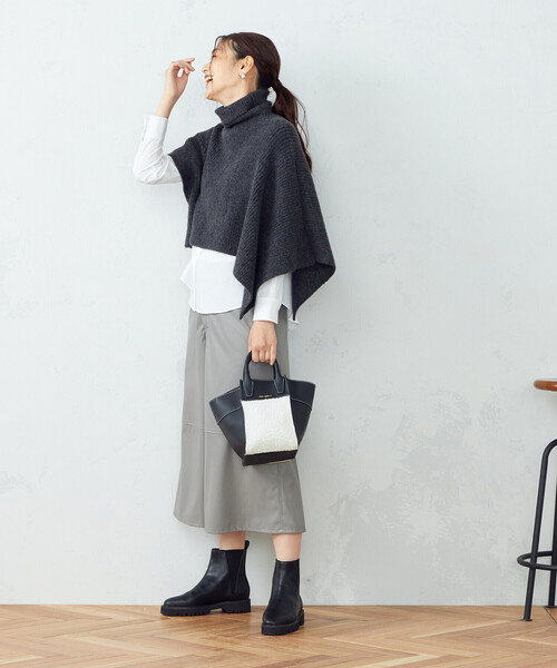 COMME CA ISM（コムサイズム）の「サイドゴアショートブーツ（ブーツ・レディース・ブラック・23.5cm/24.5cm）」の15枚目の写真