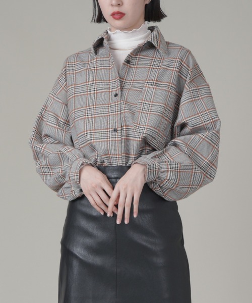 SPINNS（スピンズ）の「【セットアップ対応商品】チェックデザイン 長袖シャツ（シャツ/ブラウス・レディース・ベージュ系その他/グレー/ベージュ/ブラウン・ONESIZE）」の3枚目の写真