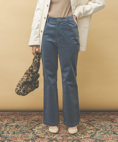 UR Lab.(アーバンリサーチラボ)の「『34サイズ/低身長向けも展開』コーデュロイフレアパンツ(その他パンツ・レディース・ブルー/ベージュ系その他・34/36/38)」の16枚目の写真