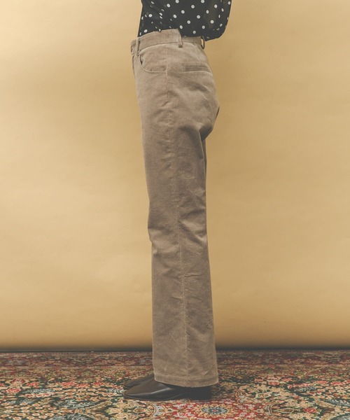 UR Lab.(アーバンリサーチラボ)の「『34サイズ/低身長向けも展開』コーデュロイフレアパンツ(その他パンツ・レディース・ブルー/ベージュ系その他・34/36/38)」の19枚目の写真