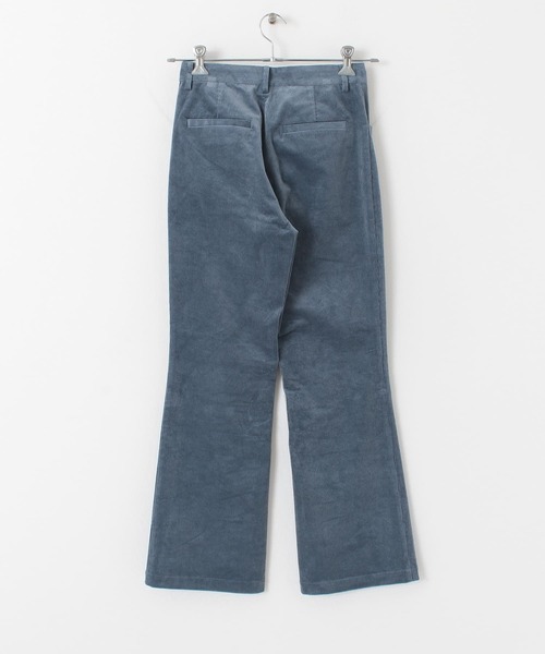 UR Lab.(アーバンリサーチラボ)の「『34サイズ/低身長向けも展開』コーデュロイフレアパンツ(その他パンツ・レディース・ブルー/ベージュ系その他・34/36/38)」の4枚目の写真